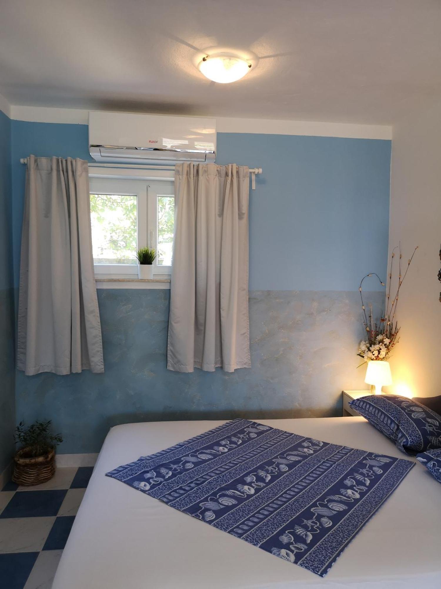 Apartments With A Parking Space Banjol, Rab - 5071 Quarto foto